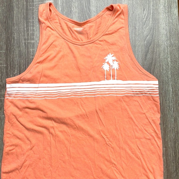 Old Navy Mens Soft-Washed Tropical Tanktop - Picture 1 of 3